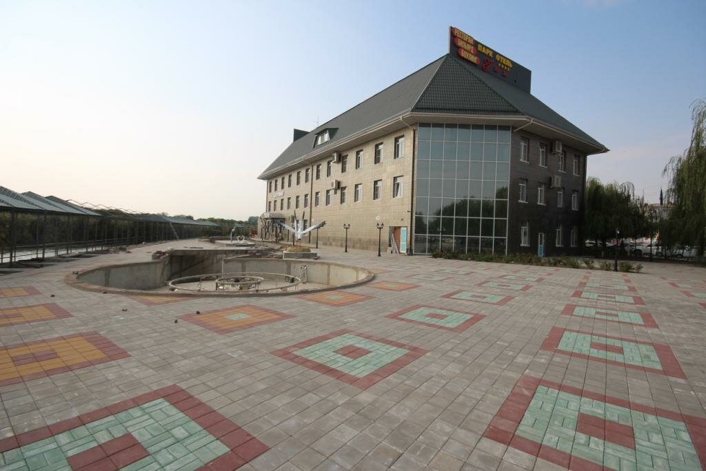 Парк-Отель Уют Славянск-на-Кубани-12